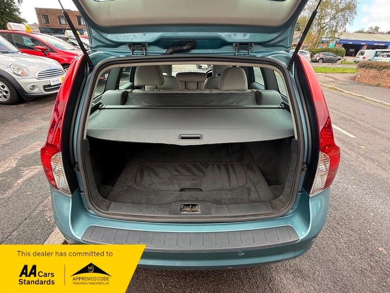 Used Volvo V50 2008 for sale - 76482642: Photo 14