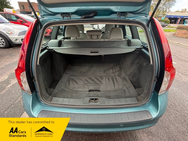 Used Volvo V50 2008 for sale - 76482642: Photo 15