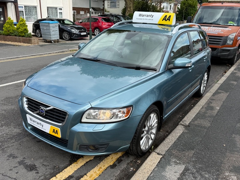 Used Volvo V50 2008 for sale - 76482642: Photo 4