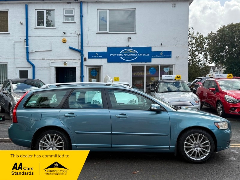Used Volvo V50 2008 for sale - 76482642: Photo 6