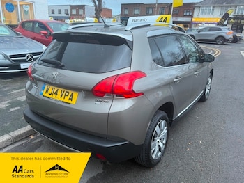Used Peugeot 2008 2014 for sale - 76934963: Photo