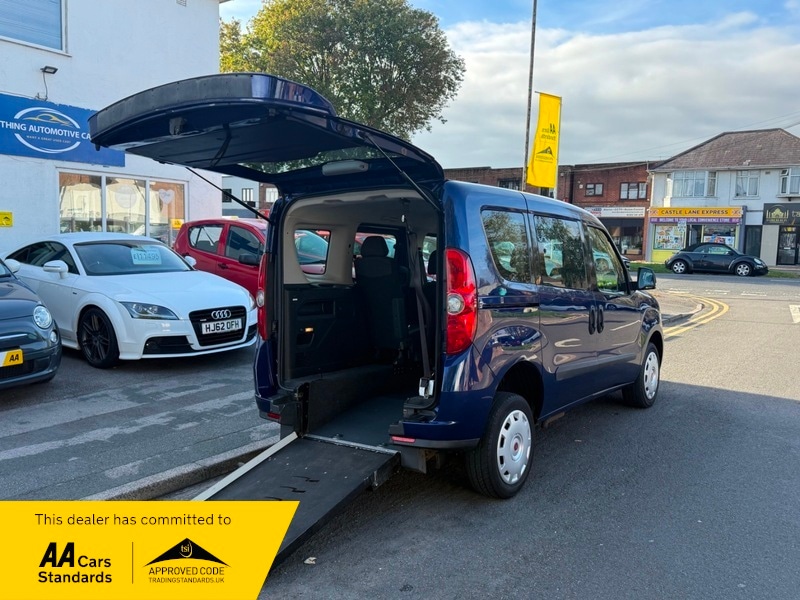 Used Fiat Doblo 2012 for sale - 76256915: Photo 2