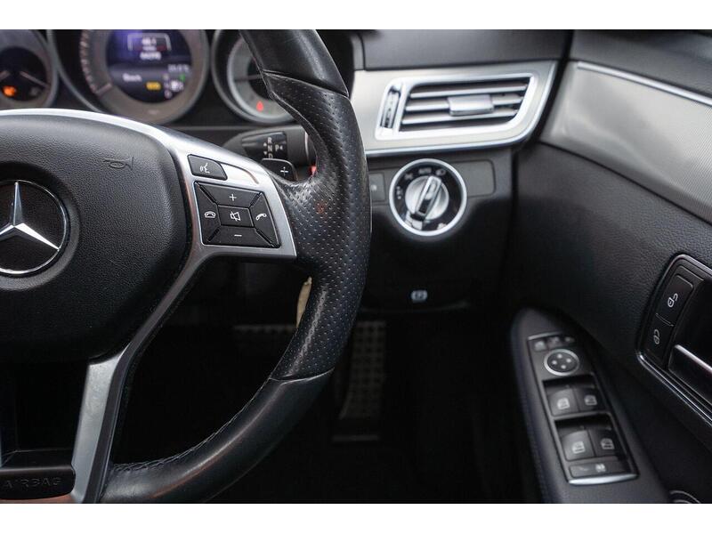 Used Mercedes-Benz E Class 2015 for sale - 77072862: Photo 31