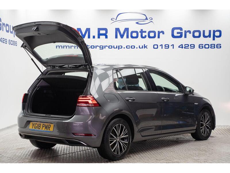 Used Volkswagen Golf 2018 for sale - 76659940: Photo 10