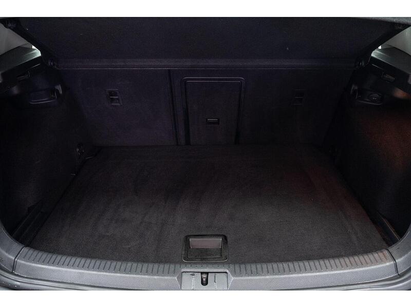 Used Volkswagen Golf 2018 for sale - 76659940: Photo 14