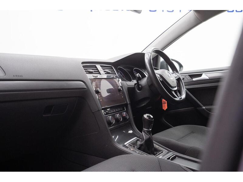 Used Volkswagen Golf 2018 for sale - 76659940: Photo 26