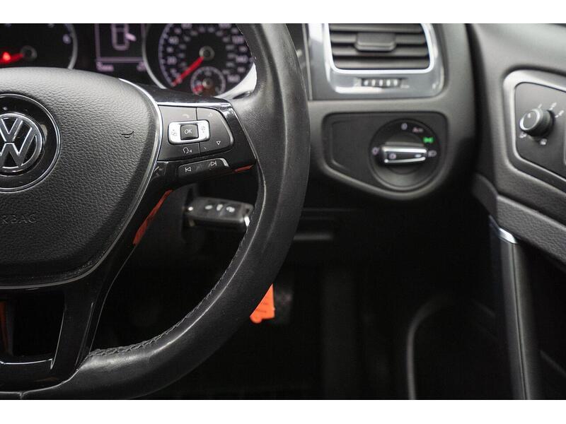 Used Volkswagen Golf 2018 for sale - 76659940: Photo 33