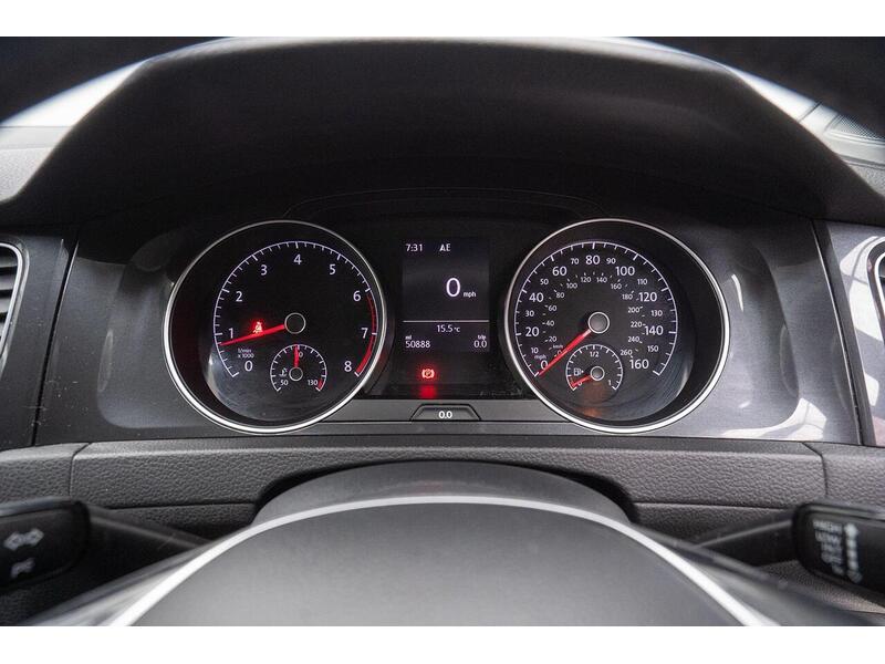 Used Volkswagen Golf 2018 for sale - 76659940: Photo 34