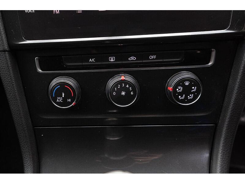 Used Volkswagen Golf 2018 for sale - 76659940: Photo 35