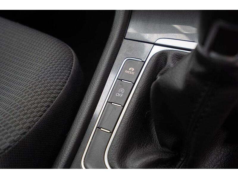 Used Volkswagen Golf 2018 for sale - 76659940: Photo 40