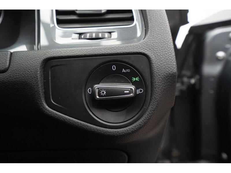 Used Volkswagen Golf 2018 for sale - 76659940: Photo 41