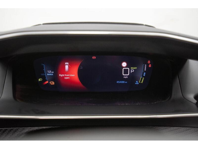 Used Peugeot E-2008 2022 for sale - 77072868: Photo 35