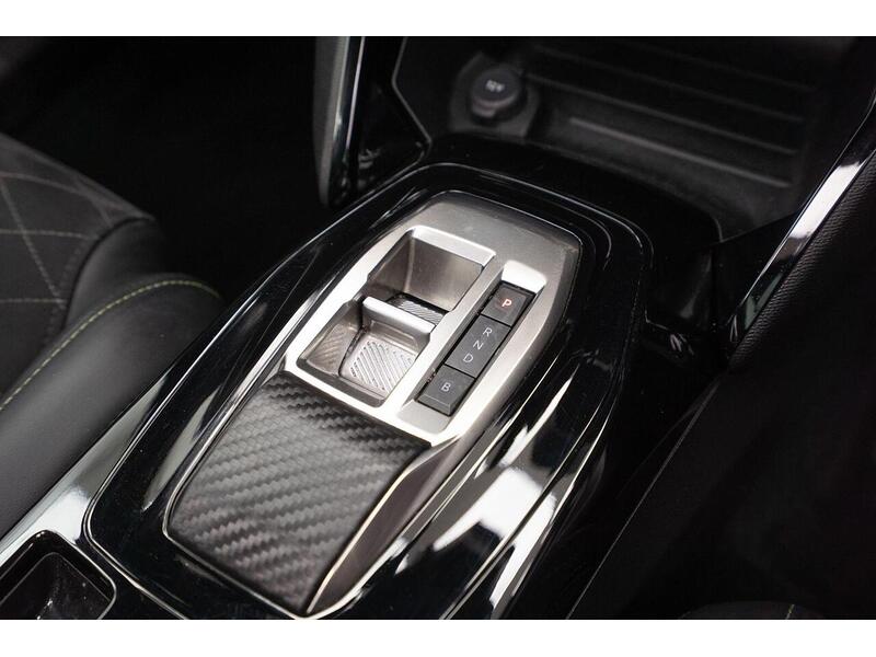 Used Peugeot E-2008 2022 for sale - 77072868: Photo 42