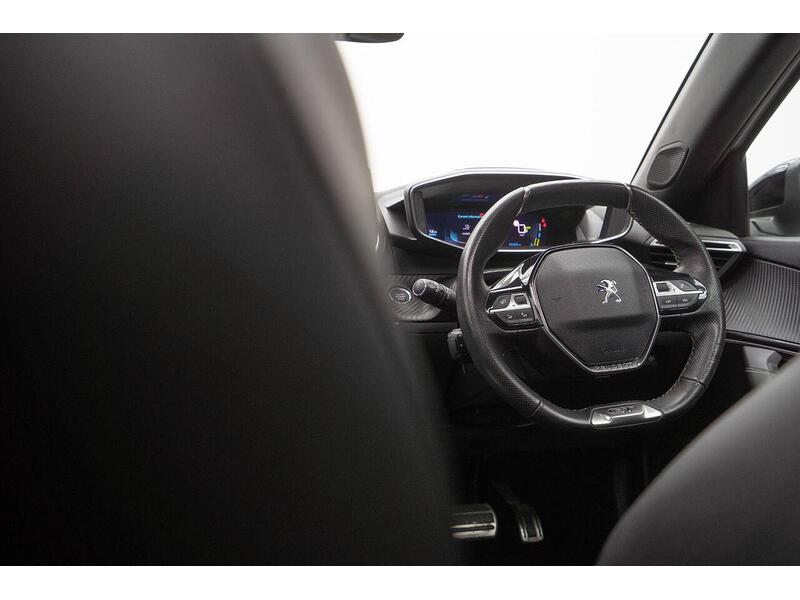 Used Peugeot E-2008 2022 for sale - 77072868: Photo 45