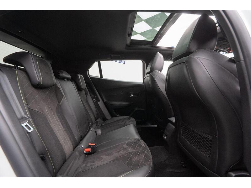 Used Peugeot E-2008 2022 for sale - 77072868: Photo 47