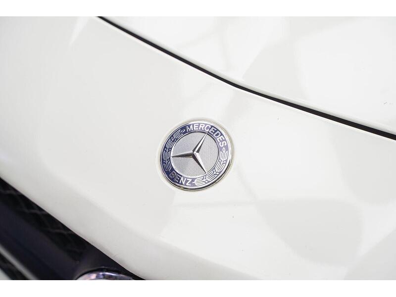 Used Mercedes-Benz SLK 2013 for sale - 76798895: Photo 32