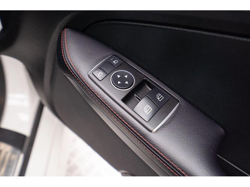 Used Mercedes-Benz SLK 2013 for sale - 76798895: Photo 45