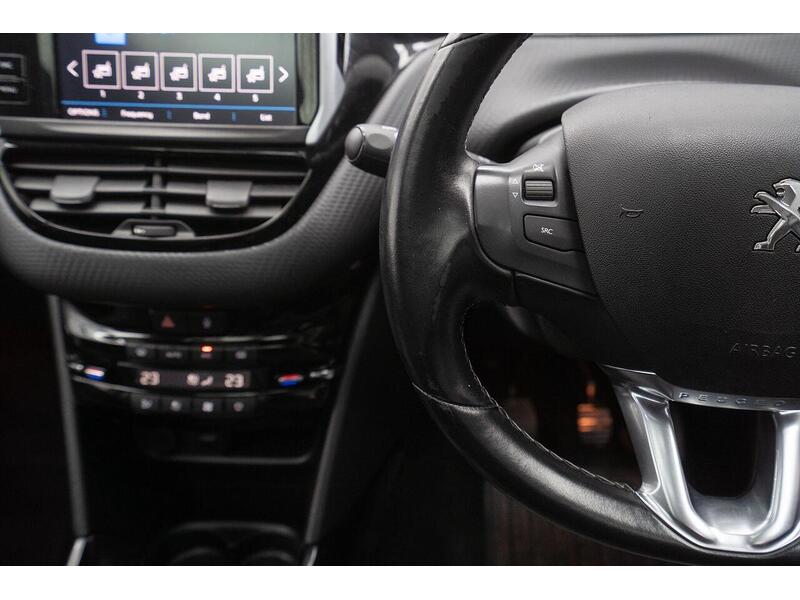 Used Peugeot 2008 2019 for sale - 76798894: Photo 27