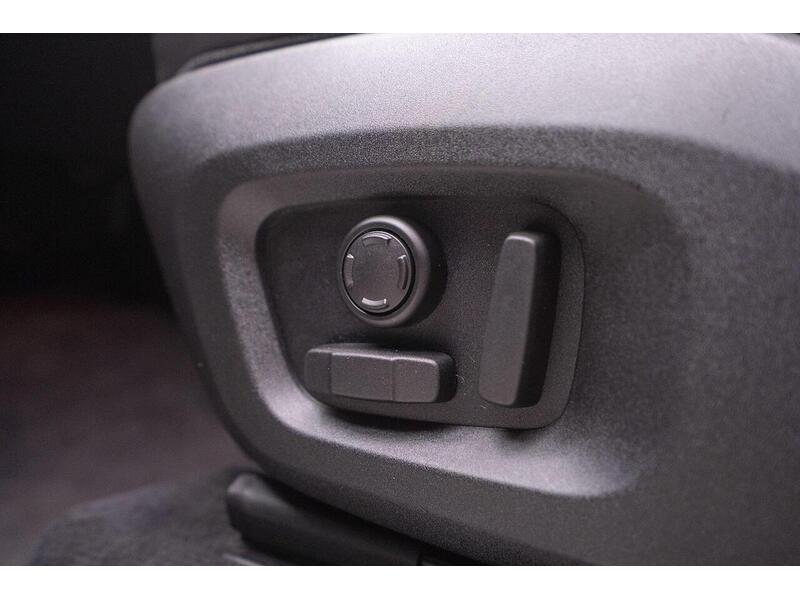 Used Land Rover Range Rover Evoque 2018 for sale - 77981706: Photo 40