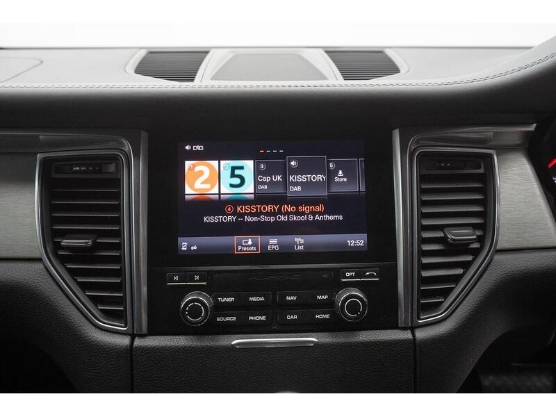 Used Porsche Macan 2018 for sale - 77990193: Photo 37