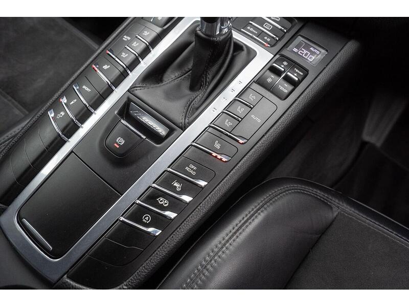 Used Porsche Macan 2018 for sale - 77990193: Photo 44