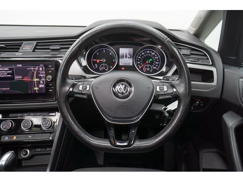 Used Volkswagen Touran for sale - 77947098: Photo 28