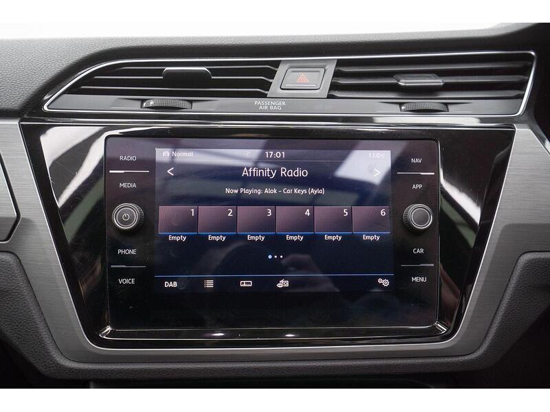 Used Volkswagen Touran for sale - 77947098: Photo 36