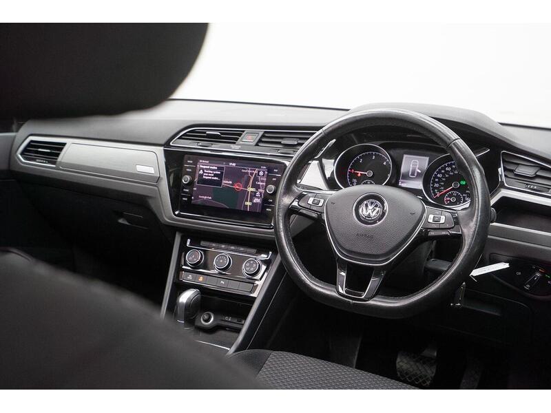 Used Volkswagen Touran for sale - 77947098: Photo 38