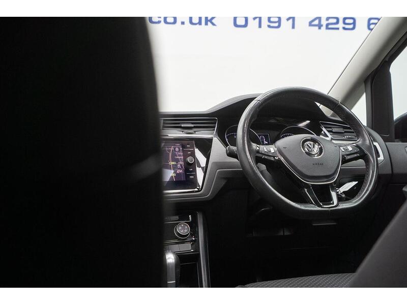 Used Volkswagen Touran for sale - 77947098: Photo 39