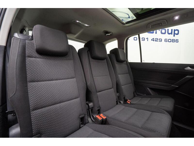 Used Volkswagen Touran for sale - 77947098: Photo 42