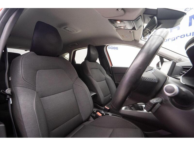 Used Renault Captur 2021 for sale - 76659954: Photo 23