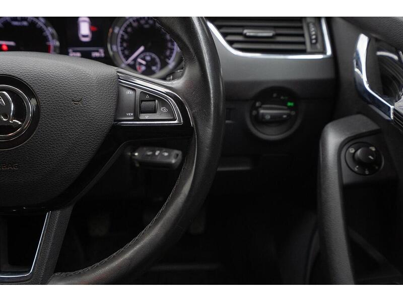 Used Skoda Octavia 2020 for sale - 76698986: Photo 32