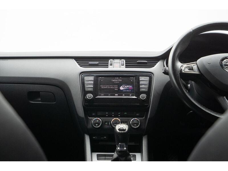 Used Skoda Octavia 2017 for sale - 76659947: Photo 25