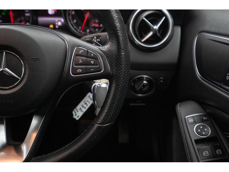 Used Mercedes-Benz GLA 2018 for sale - 76659933: Photo 31