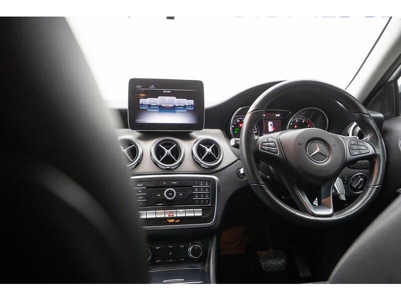 Used Mercedes-Benz GLA 2018 for sale - 76659933: Photo 40