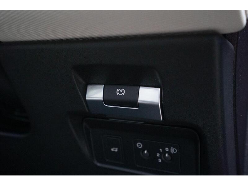 Used Land Rover Discovery Sport 2023 for sale - 77494299: Photo 41