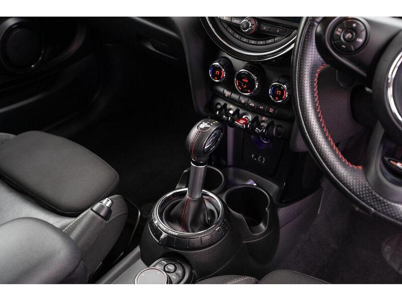 Used MINI Hatch 2017 for sale - 76659978: Photo 31