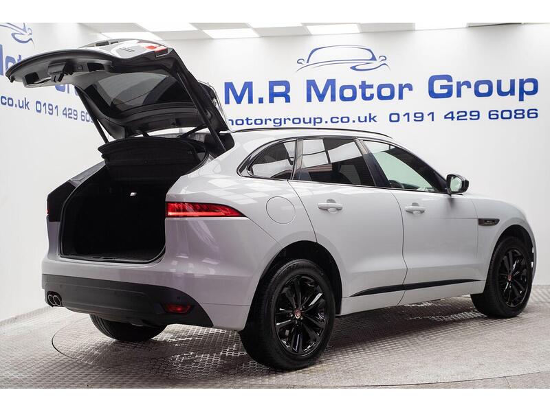 Used Jaguar F-Pace 2016 for sale - 76659910: Photo 10
