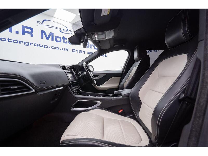 Used Jaguar F-Pace 2016 for sale - 76659910: Photo 25