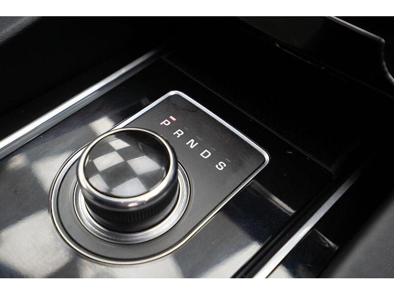 Used Jaguar F-Pace 2016 for sale - 76659910: Photo 38