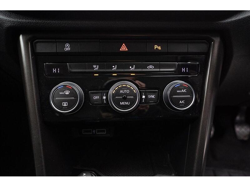 Used Volkswagen T-Roc 2019 for sale - 76659932: Photo 39