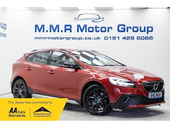 Used Volvo V40 Cross Country 2018 for sale - 79434408: Photo