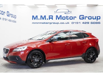 Used Volvo V40 Cross Country 2018 for sale - 79434408: Photo