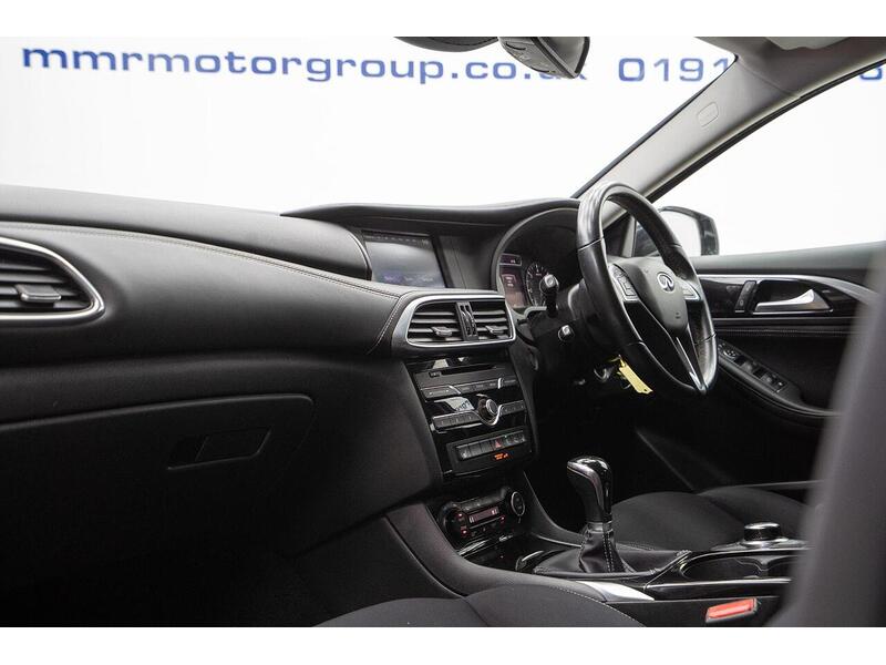 Used Infiniti Q30 2017 for sale - 76659984: Photo 24