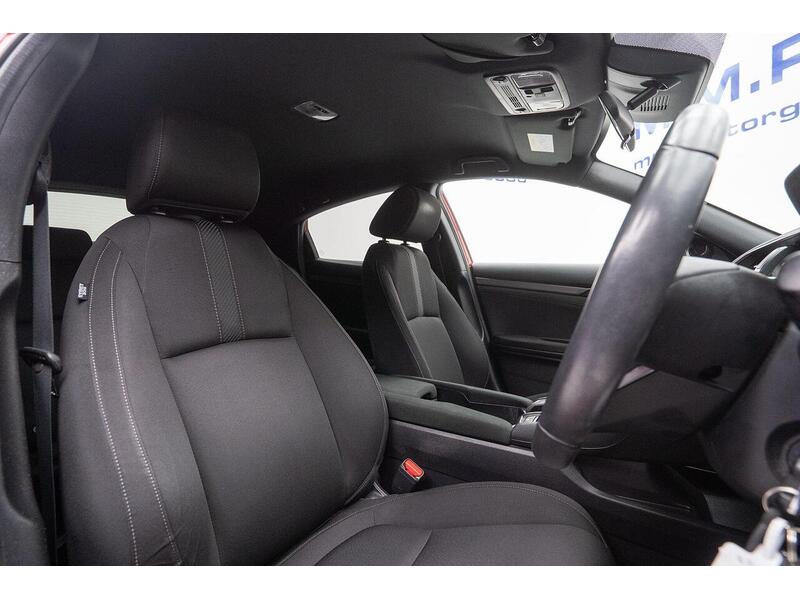 Used Honda Civic 2017 for sale - 76768829: Photo 24