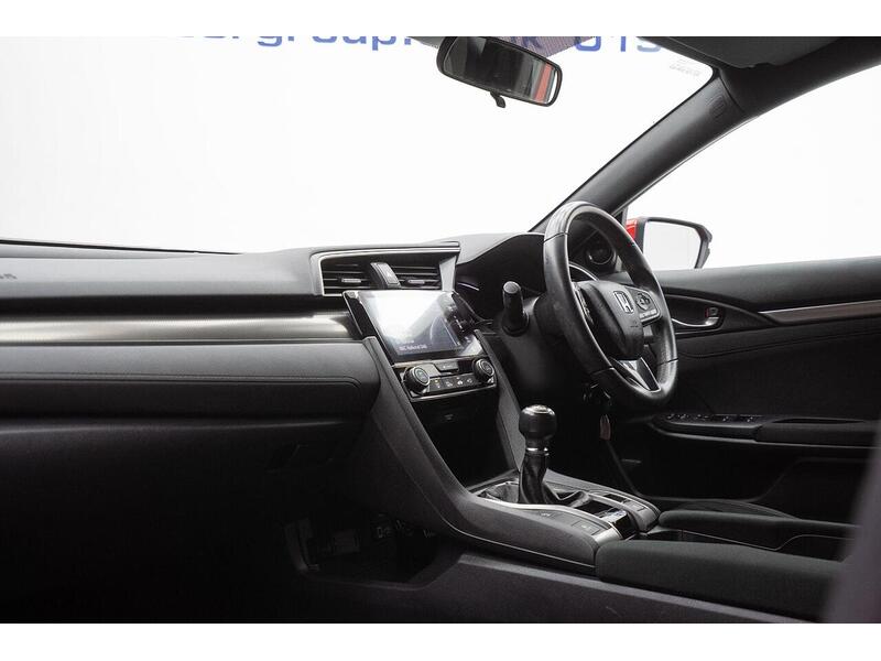 Used Honda Civic 2017 for sale - 76768829: Photo 25