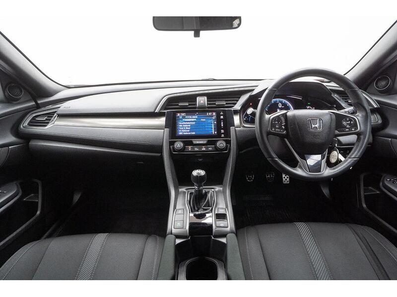 Used Honda Civic 2017 for sale - 76768829: Photo 28