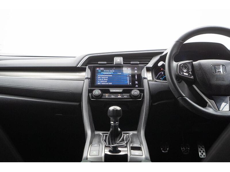 Used Honda Civic 2017 for sale - 76768829: Photo 29