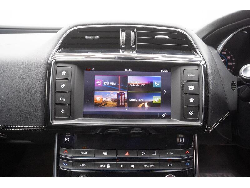 Used Jaguar XE 2017 for sale - 77337656: Photo 31