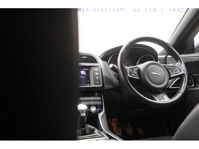 Used Jaguar XE 2017 for sale - 77337656: Photo 37